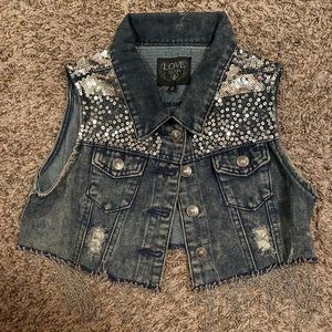 Cropped denim vest